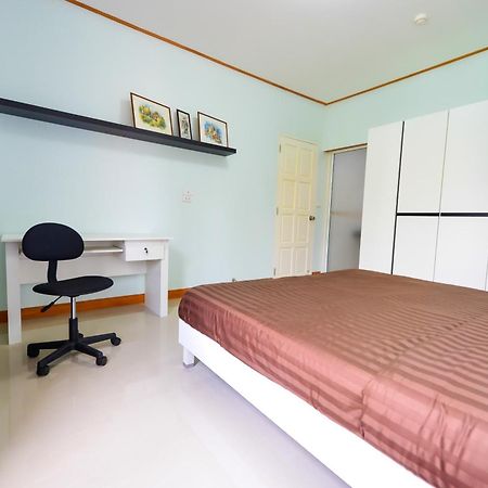Pn Home Service @ Suvarnabhumi Airport Bangkok Bilik gambar